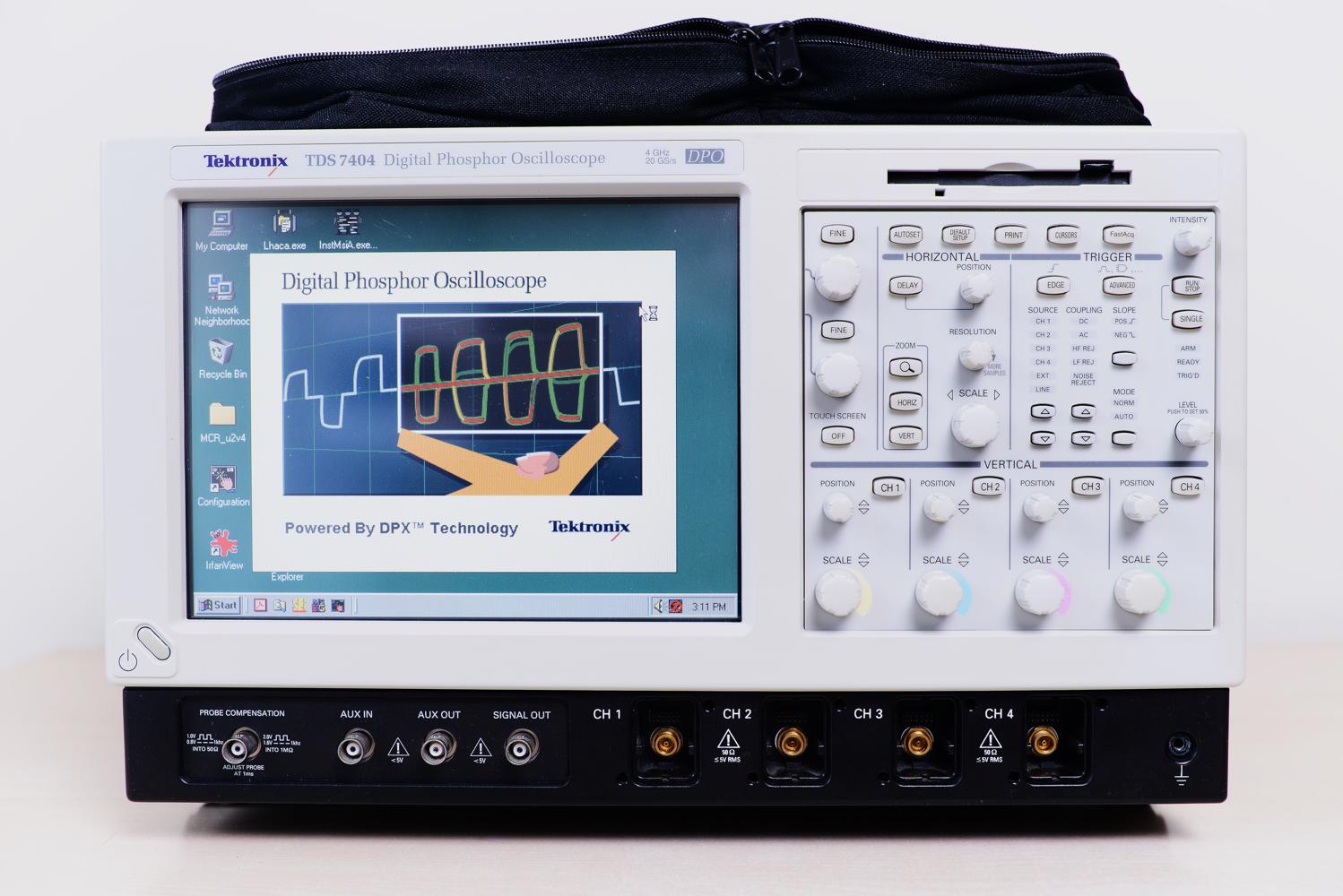 Осциллограф Tektronix TDS7404